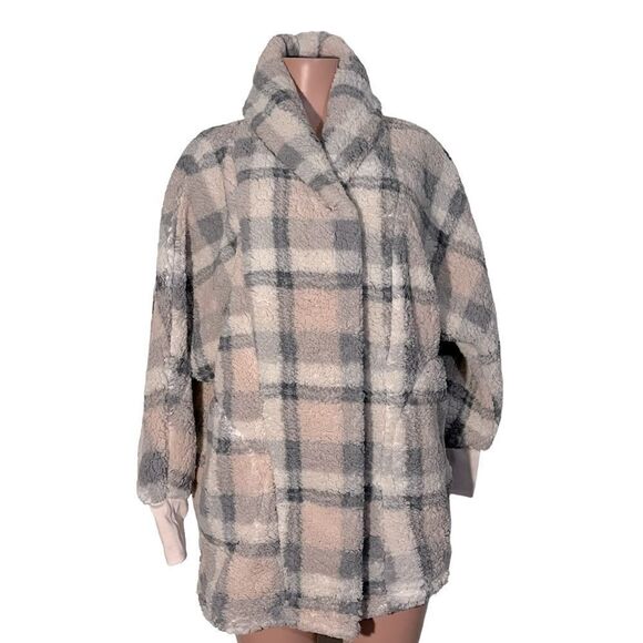 BumbleBella by Jill Martin Sherpa Shawl Collar Button Lounger - Picture 3 of 5